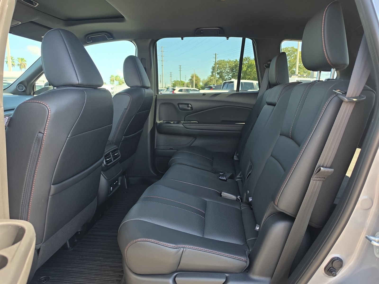 Certified 2025 Honda Passport TrailSport image 13