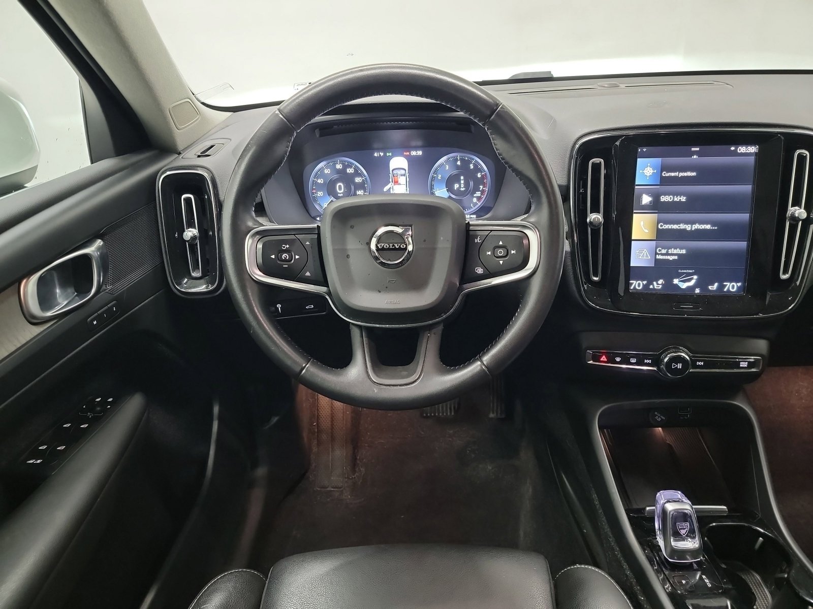 Used 2020 Volvo XC40 T5 Inscription w/ Protection Package Premier image 16