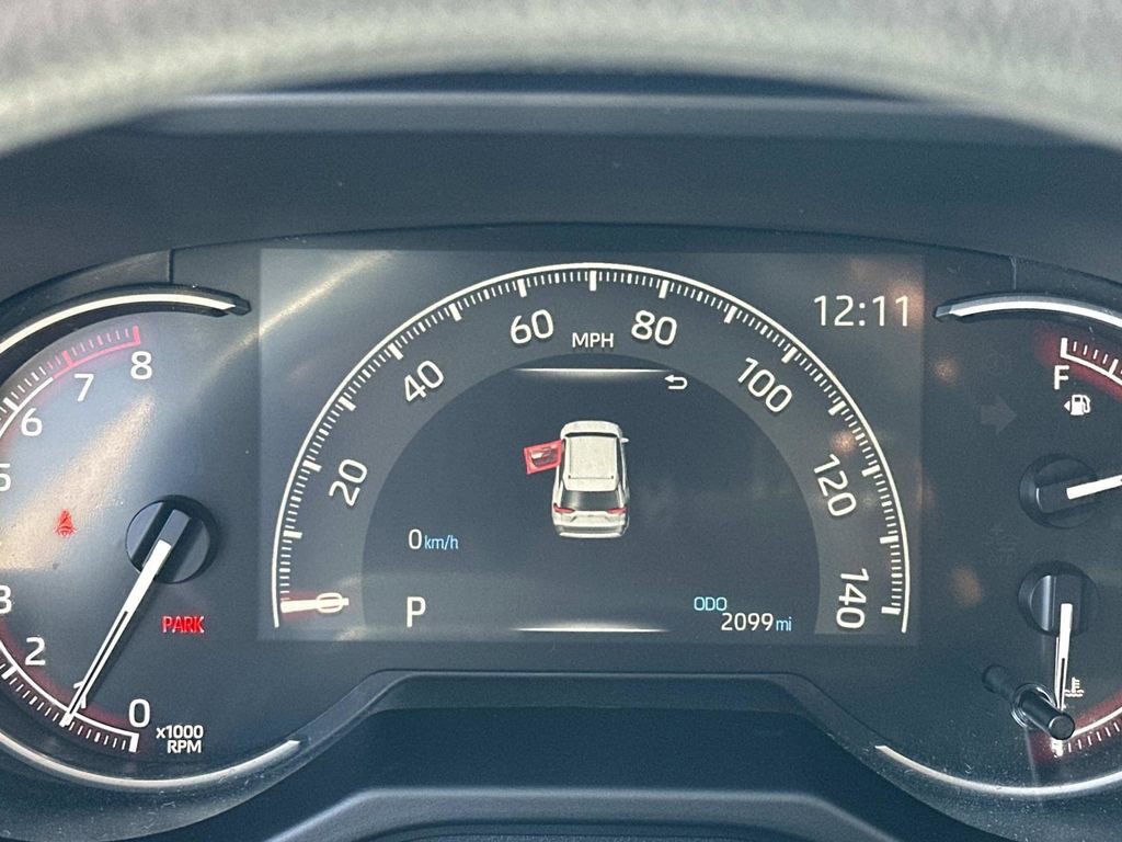 Used 2025 Toyota RAV4 LE image 19