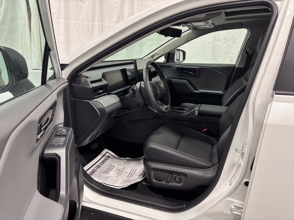 Used 2026 Toyota RAV4 Limited AWD/4WD image 10