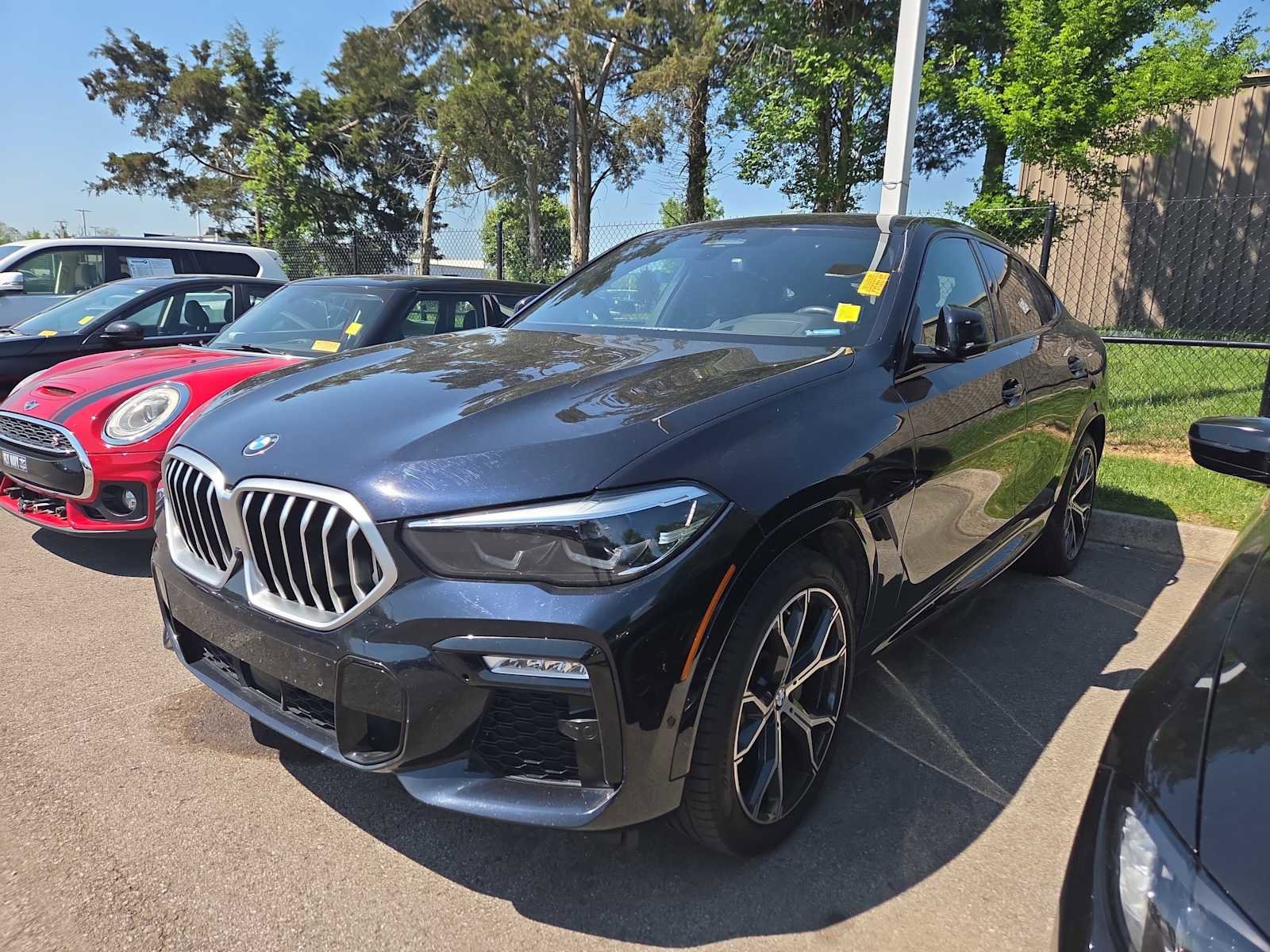 Used 2021 BMW X6 xDrive40i w/ M Sport Package image 9