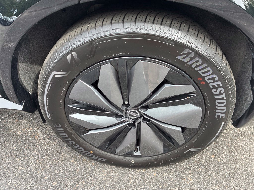 Certified 2024 Nissan Ariya AWD image 11