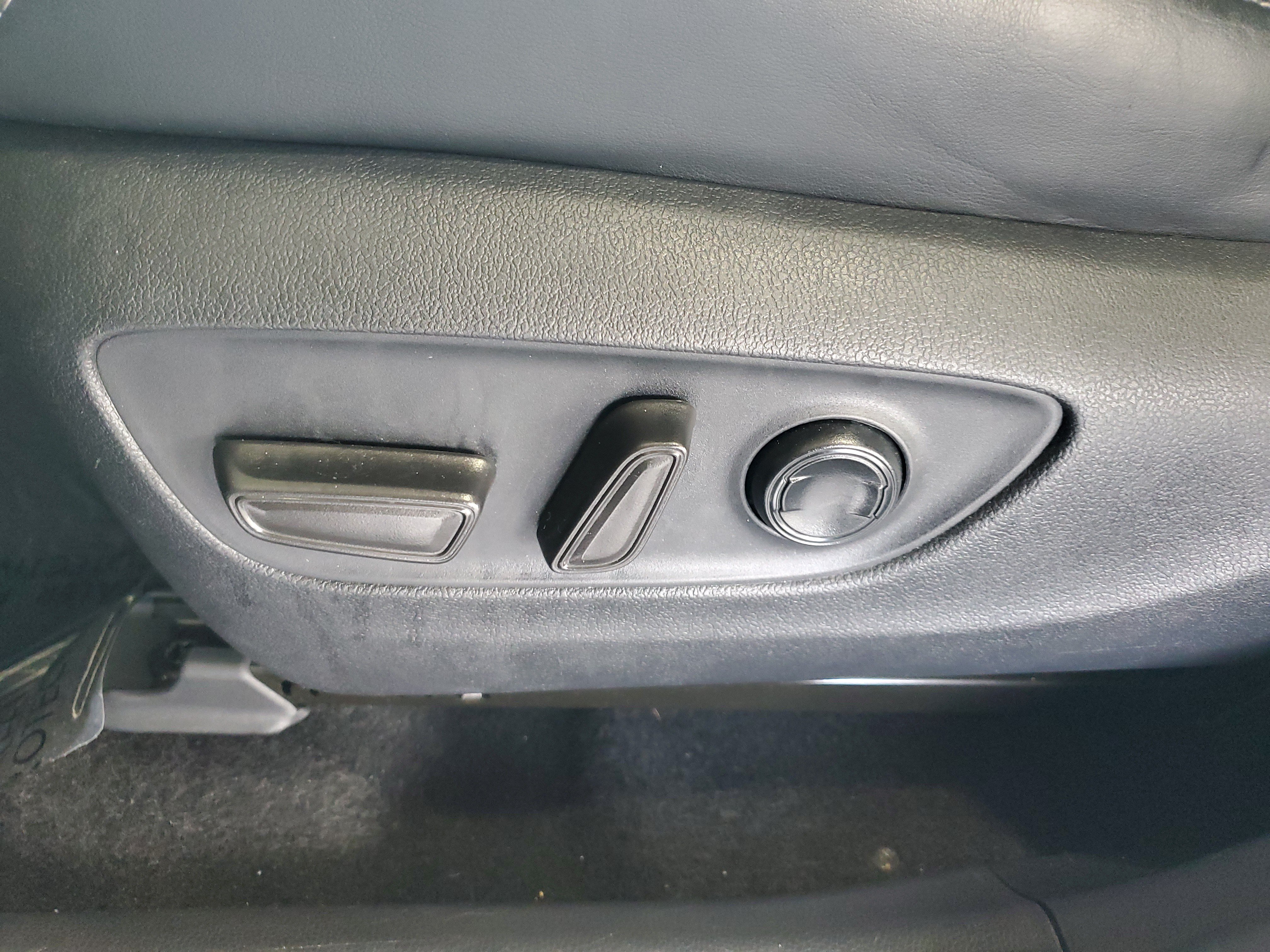 Used 2019 Toyota RAV4 Limited w/ All Weather Liner Package AWD/4WD image 20