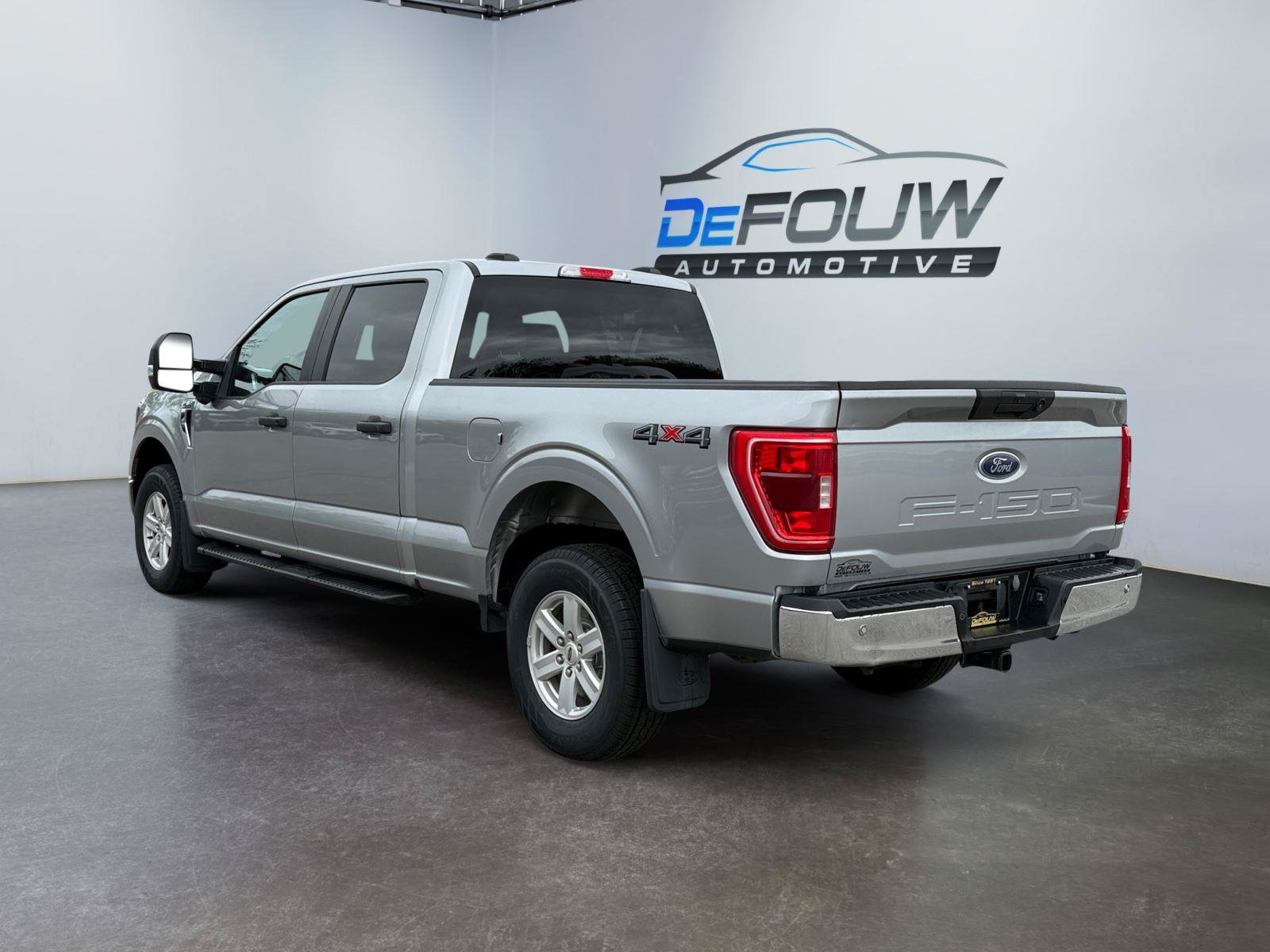 Used 2023 Ford F150 XLT w/ Trailer Tow Package AWD/4WD image 5