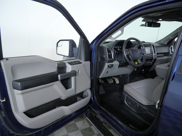 Used 2016 Ford F150 XLT w/ Equipment Group 302A Luxury AWD/4WD image 17