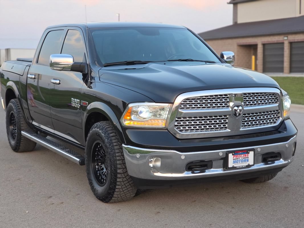 Used 2018 RAM 1500 Laramie w/ Convenience Group AWD/4WD image 3