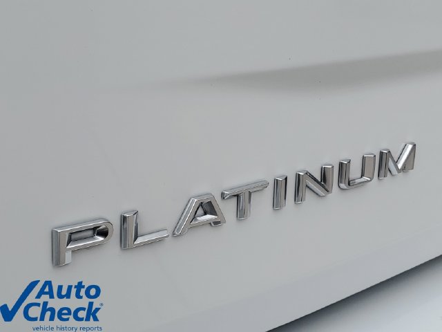 Used 2025 Ford Expedition Platinum w/ Driver's Package AWD/4WD image 9