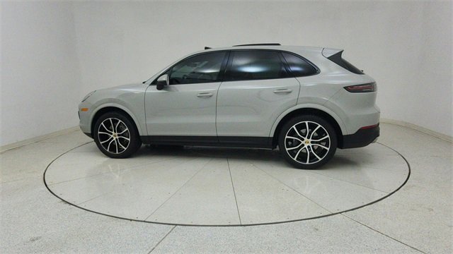 Used 2022 Porsche Cayenne image 66