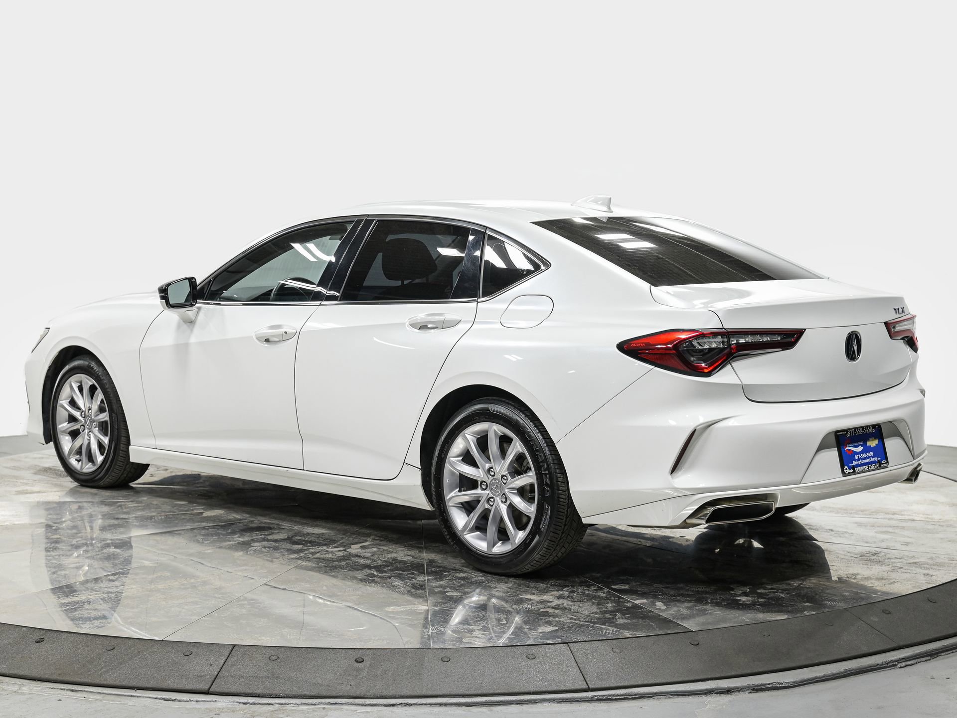 Used 2023 Acura TLX image 4