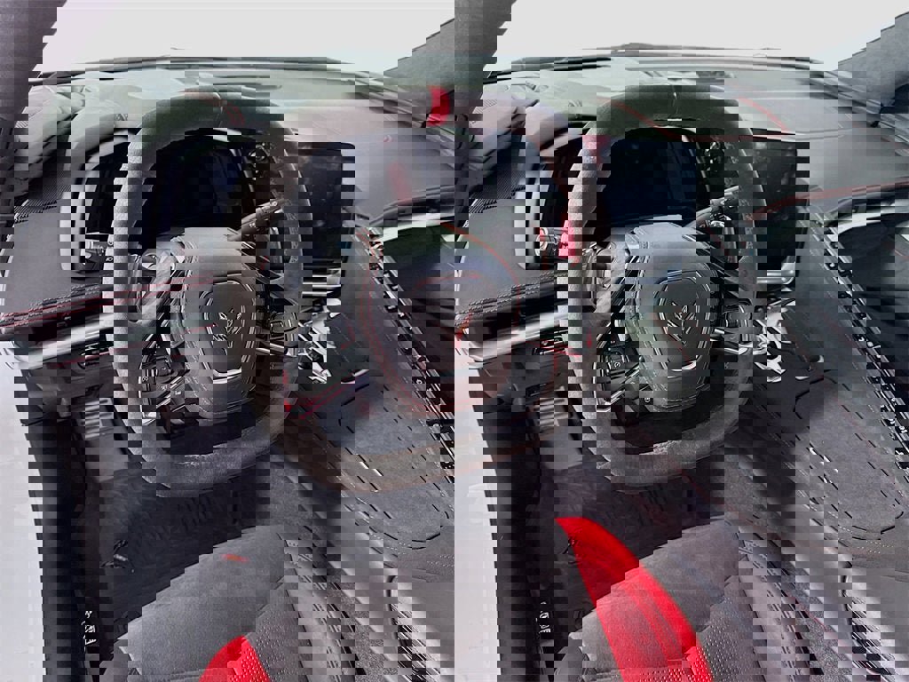 Used 2023 Chevrolet Corvette w/ Z51 Performance Package image 2