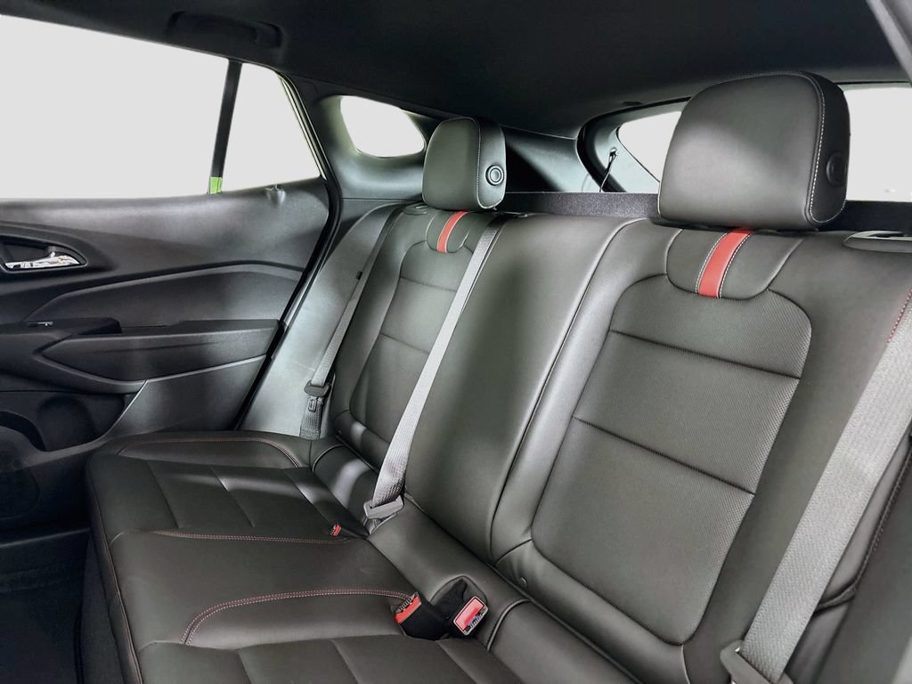 New 2026 Chevrolet Trax RS w/ Sunroof Package FWD image 24