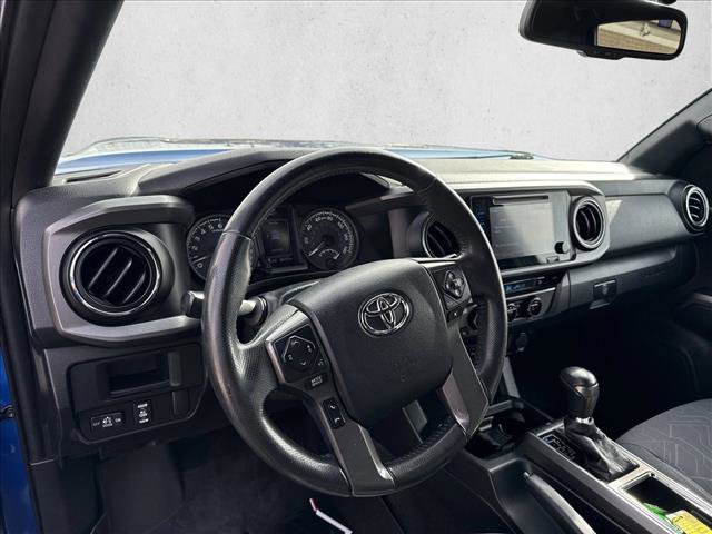 Used 2016 Toyota Tacoma TRD Off-Road w/ Premium & Technology Package image 28