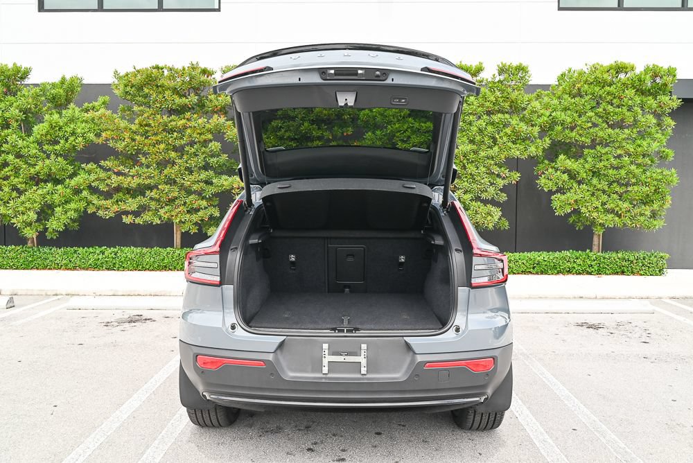 Used 2023 Volvo C40 P8 Recharge Ultimate AWD/4WD image 9