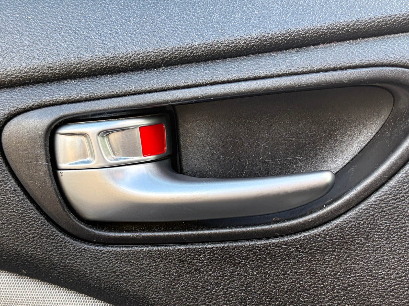 Used 2015 Dodge Dart SXT w/ Rallye Appearance Group FWD image 8