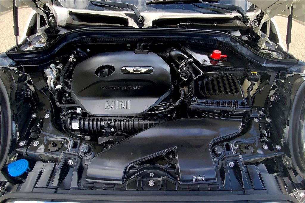 Used 2019 MINI Cooper S w/ Signature Upholstery Package image 10