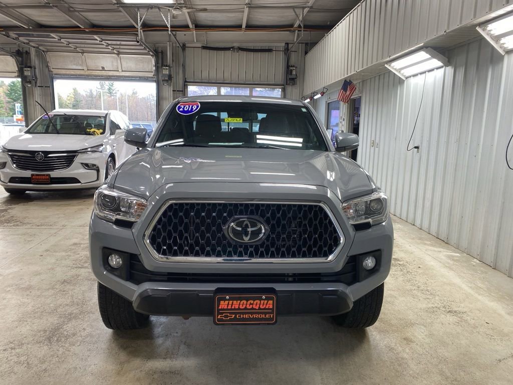 Used 2019 Toyota Tacoma TRD Off-Road AWD/4WD image 5