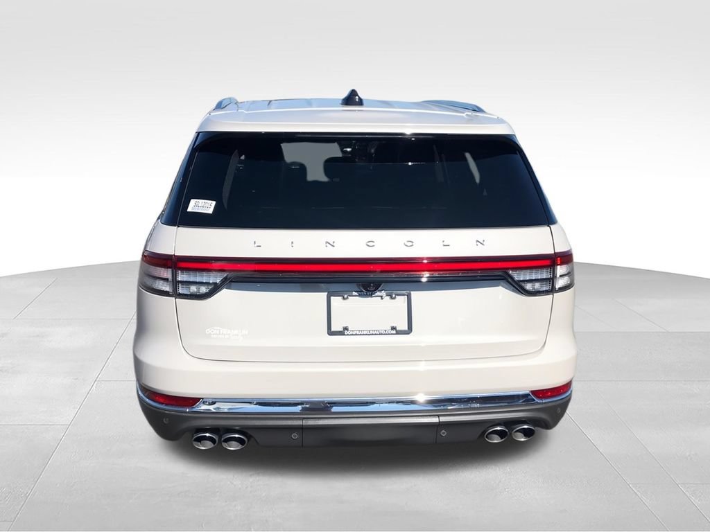 Used 2025 Lincoln Aviator Reserve w/ Equipment Group 201A AWD/4WD image 7