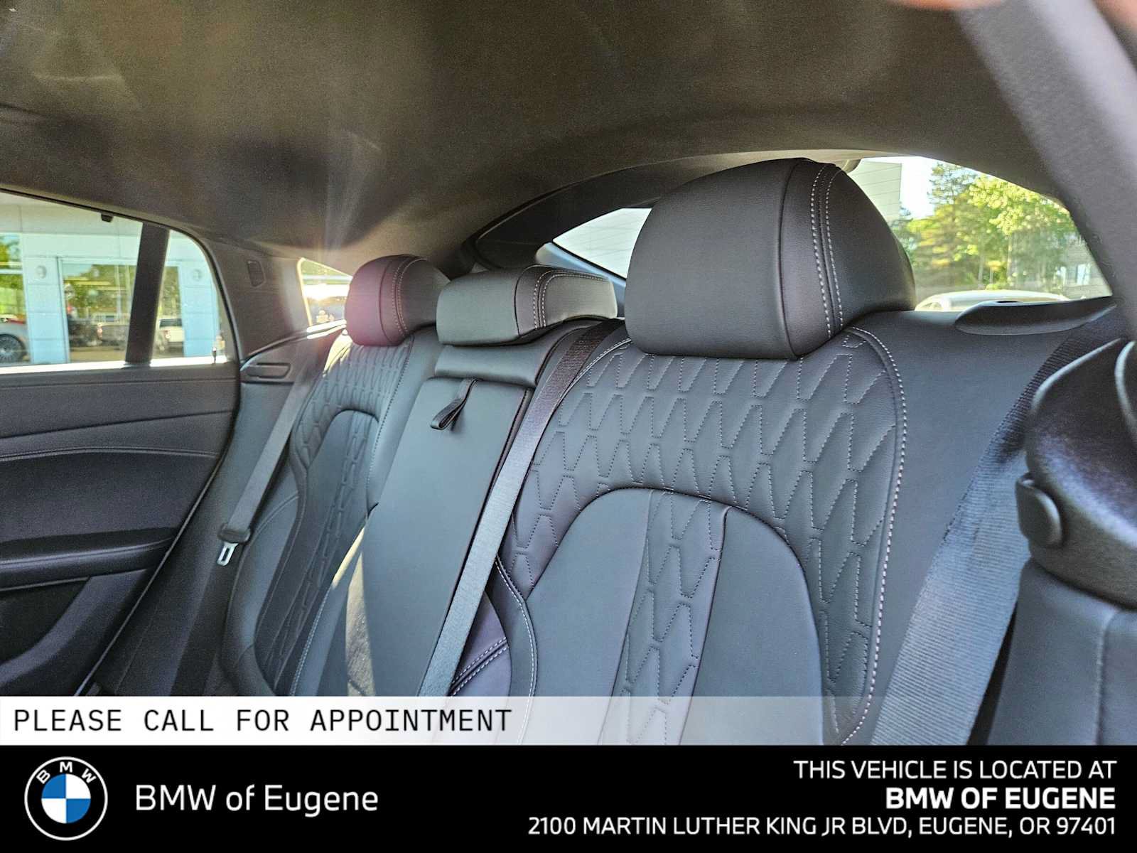 Used 2024 BMW X6 xDrive40i w/ Executive Package AWD/4WD image 21
