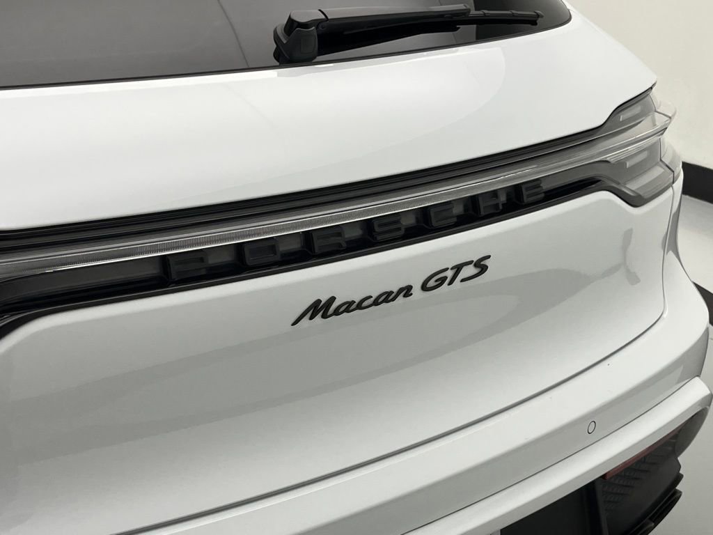 Used 2024 Porsche Macan GTS image 49