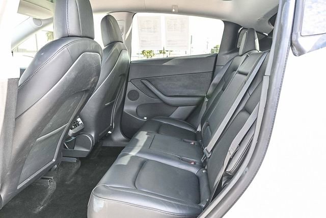 Used 2021 Tesla Model Y Long Range image 18