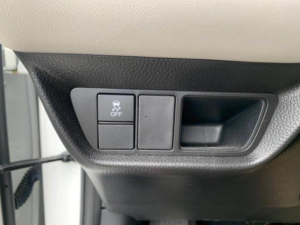 Used 2025 Honda HR-V LX image 34