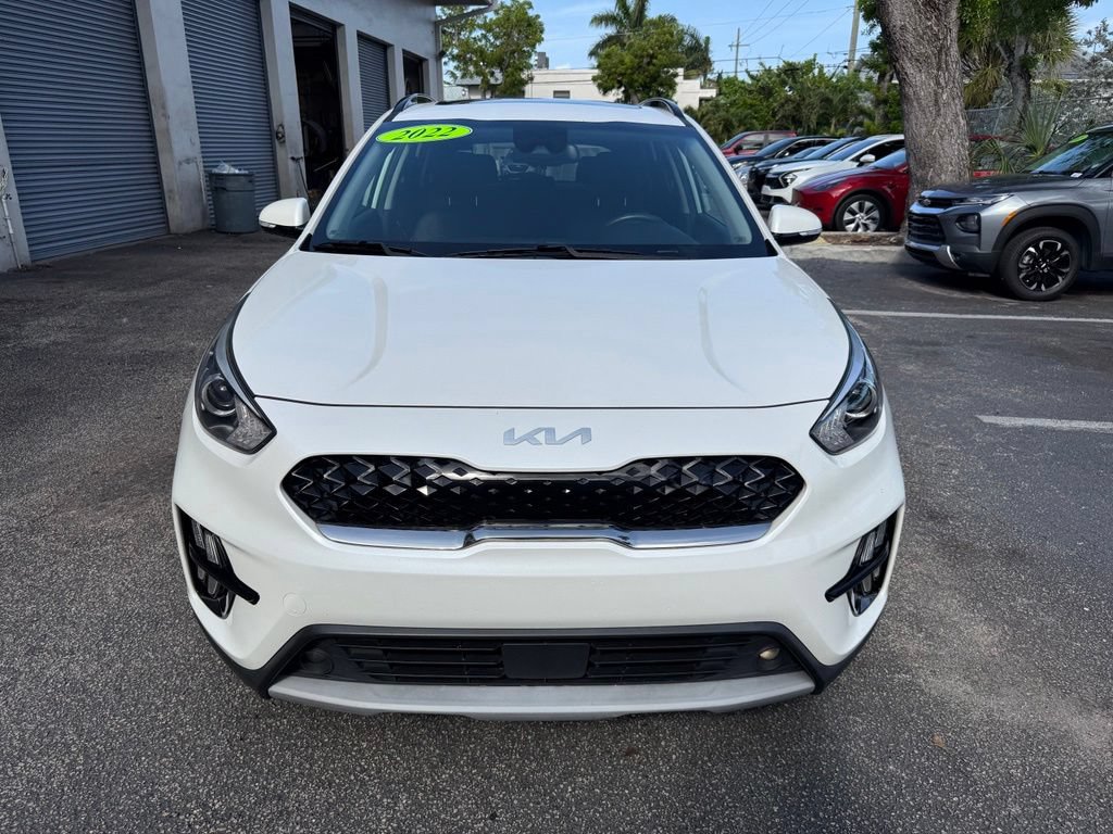 Certified 2022 Kia Niro Touring Special Edition FWD image 2
