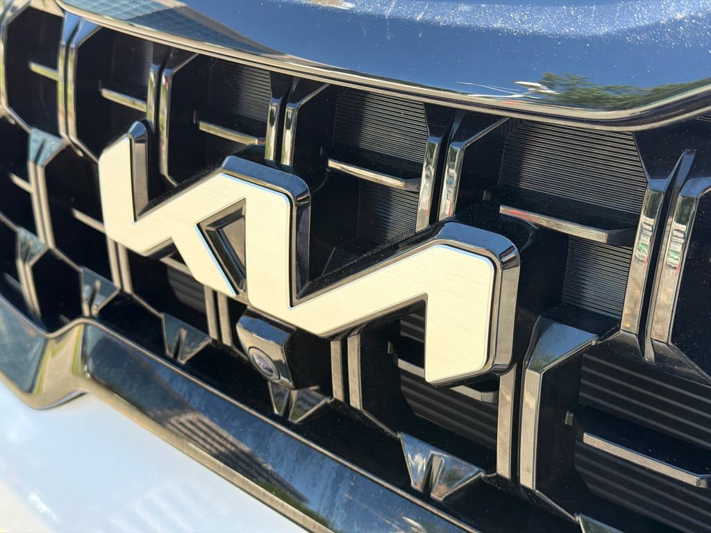 Used 2024 Kia Telluride SX Prestige X-Pro AWD/4WD image 13