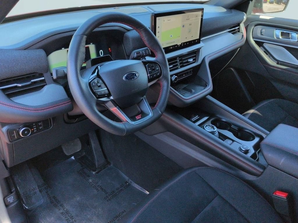 Used 2025 Ford Explorer ST AWD/4WD image 12