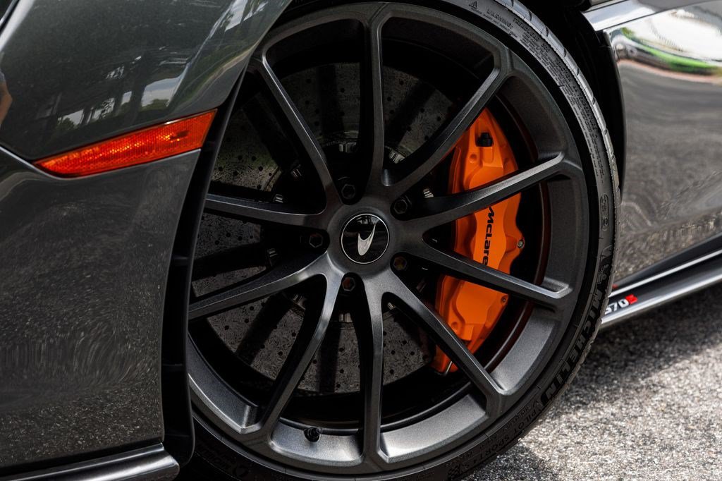 Used 2019 McLaren 570S Spider RWD image 42