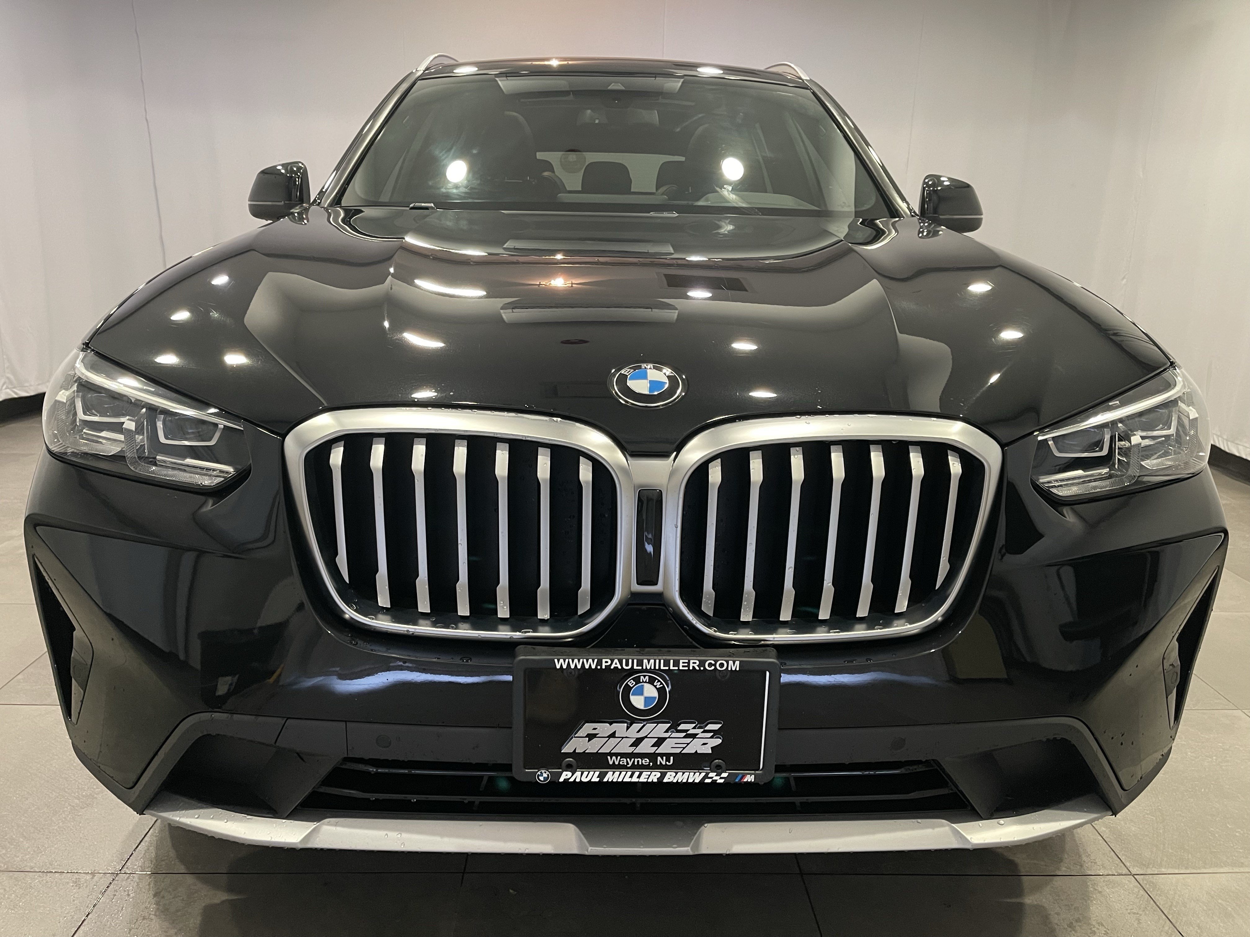 Certified 2022 BMW X3 xDrive30i w/ Premium Package 2 (ZPA) AWD/4WD image 2
