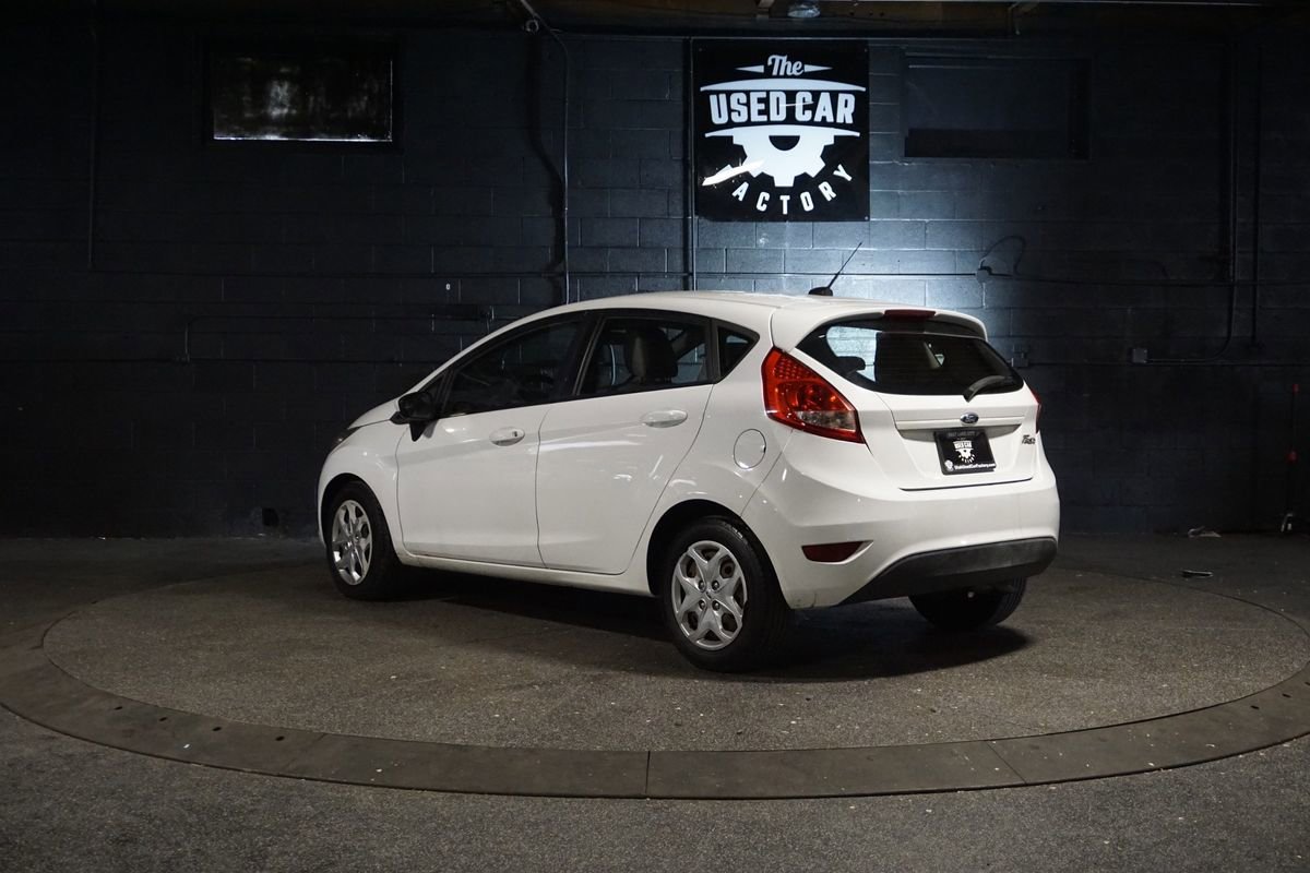 Used 2013 Ford Fiesta S FWD image 3