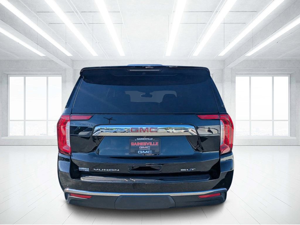 Used 2022 GMC Yukon SLT w/ SLT Premium Package image 4