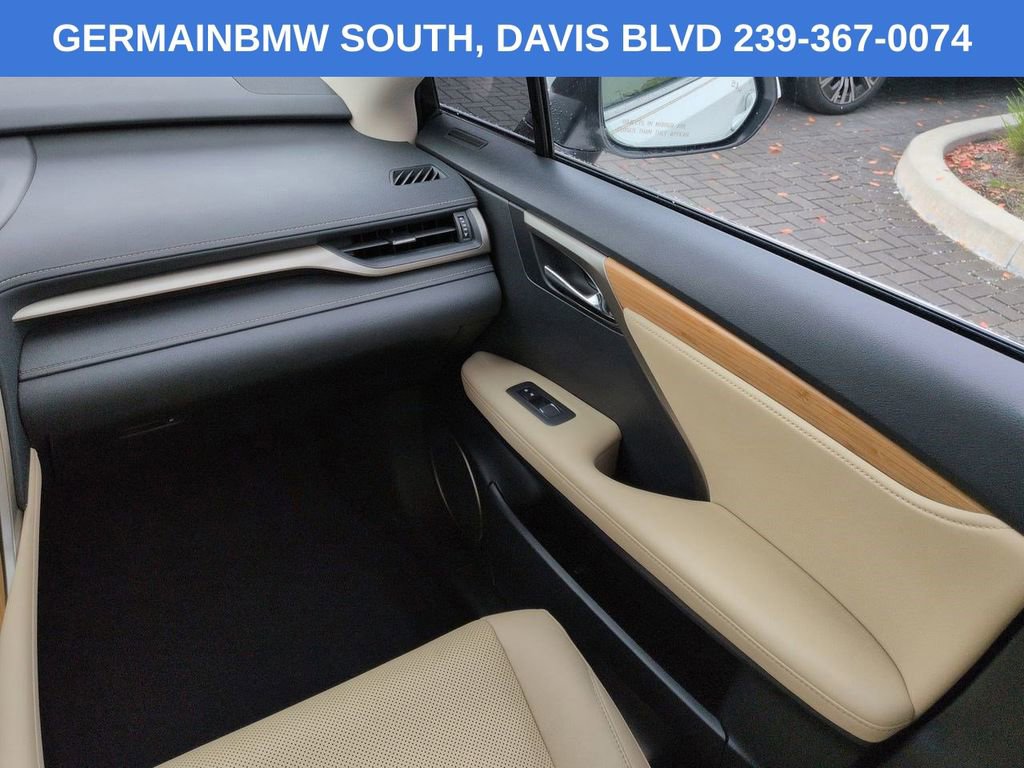 Used 2022 Lexus RX 350L Premium w/ Premium Package AWD/4WD image 18