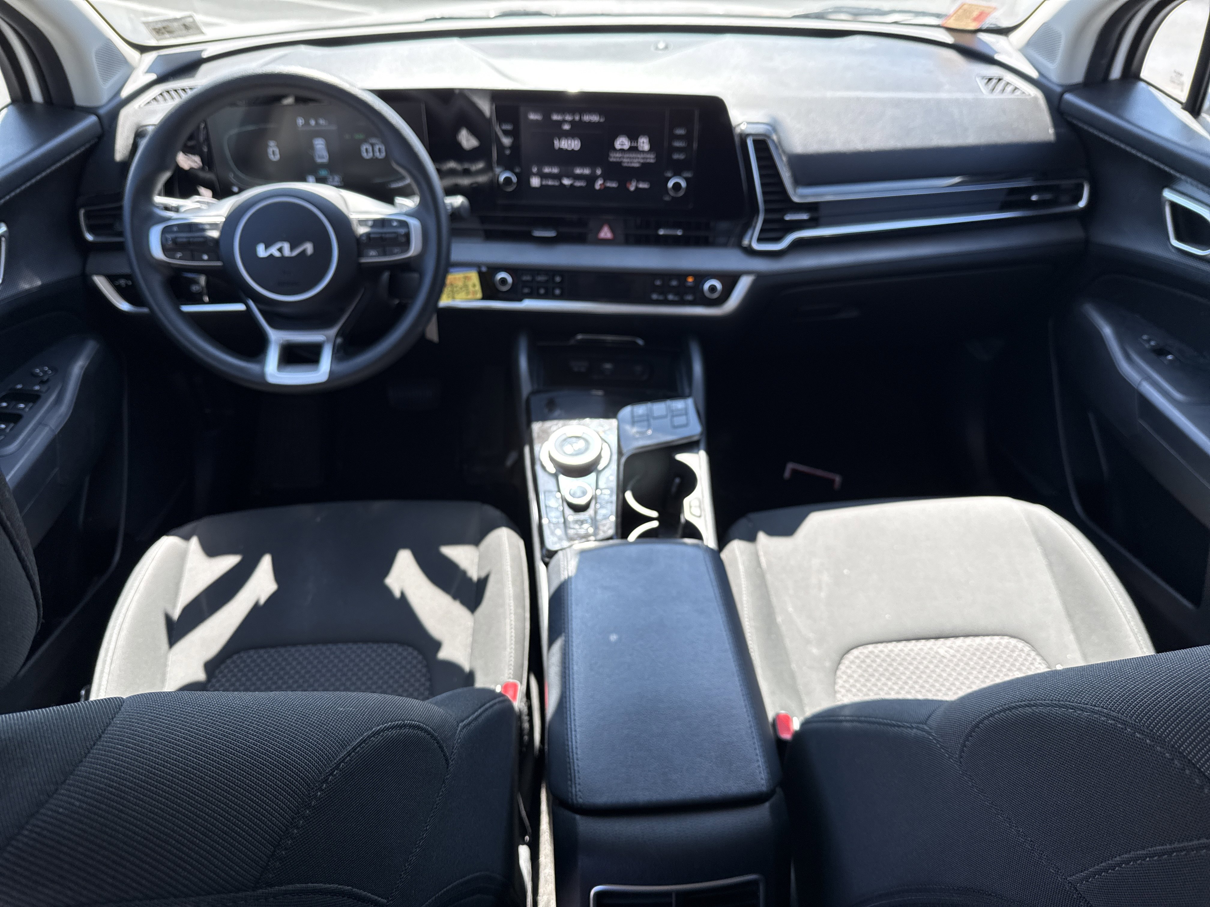 Used 2023 Kia Sportage LX image 14