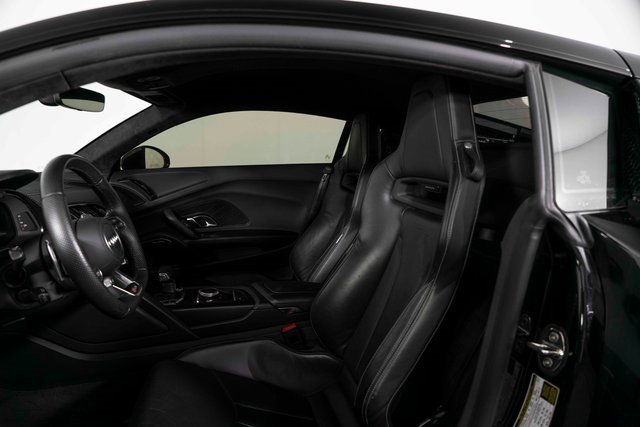 Used 2017 Audi R8 V10 plus image 14