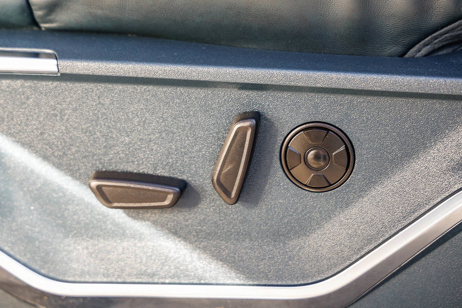 Used 2023 Ford F250 Limited w/ FX4 Off-Road Package image 22