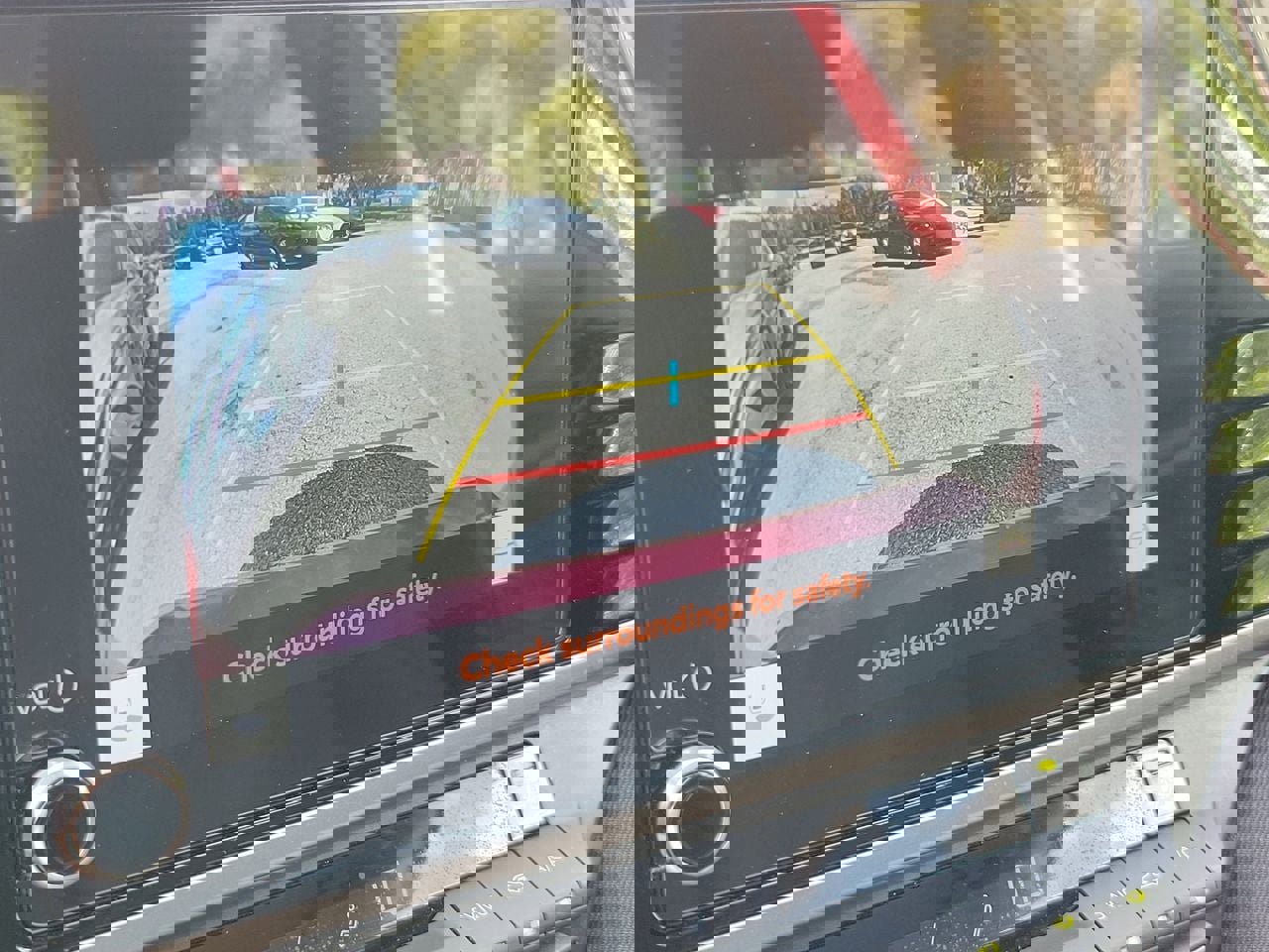 Used 2025 Toyota Camry LE w/ Convenience Package image 26