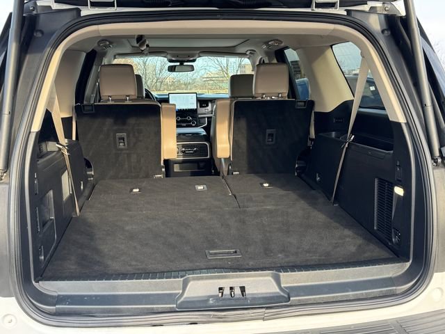 Used 2022 Ford Expedition Max XLT image 19