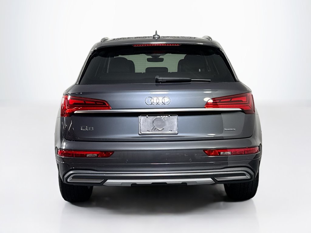 Used 2021 Audi Q5 2.0T Premium w/ Convenience Package AWD/4WD image 4