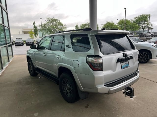 Used 2020 Toyota 4Runner TRD Off-Road Premium AWD/4WD image 5