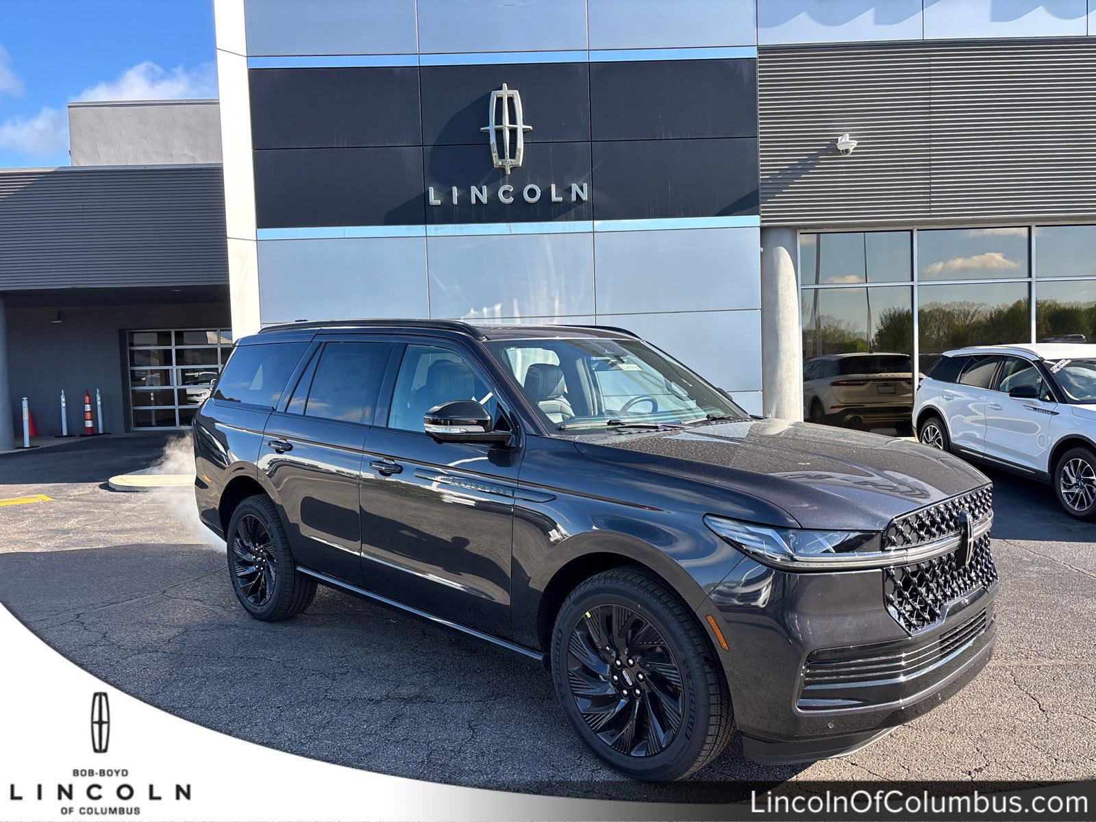 New 2026 Lincoln Navigator Reserve AWD/4WD image 1
