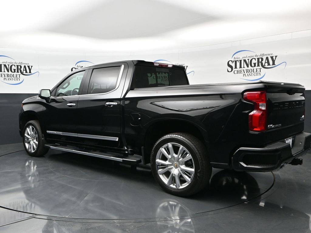 Used 2025 Chevrolet Silverado 1500 High Country w/ High Country Premium Package image 5