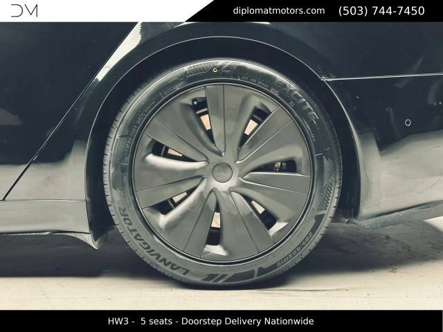 Used 2022 Tesla Model S AWD/4WD image 35