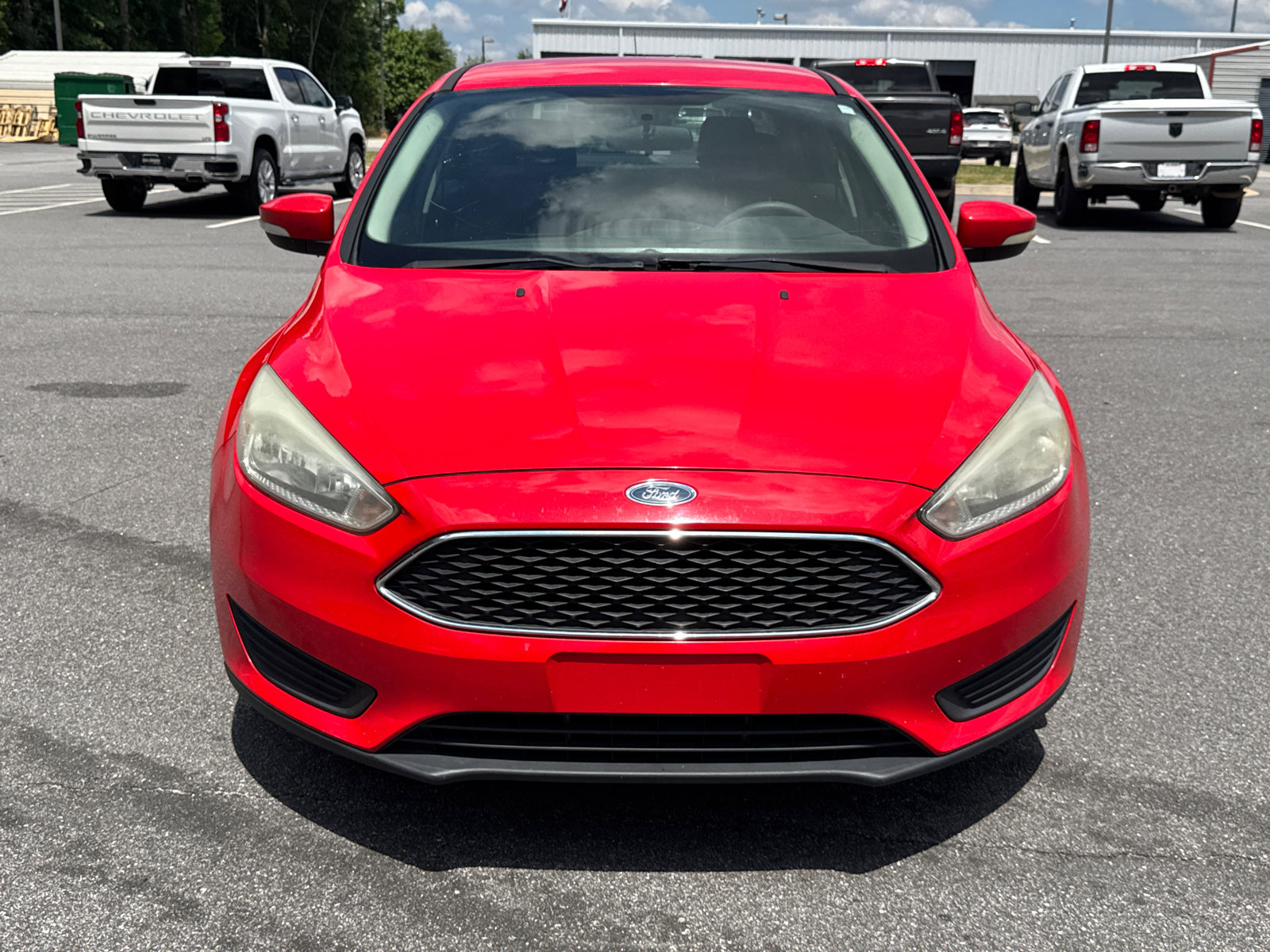 Used 2017 Ford Focus SE FWD image 2