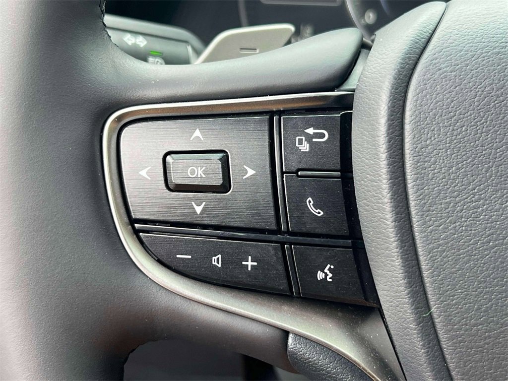 Certified 2023 Lexus ES 350 w/ Premium Package image 20