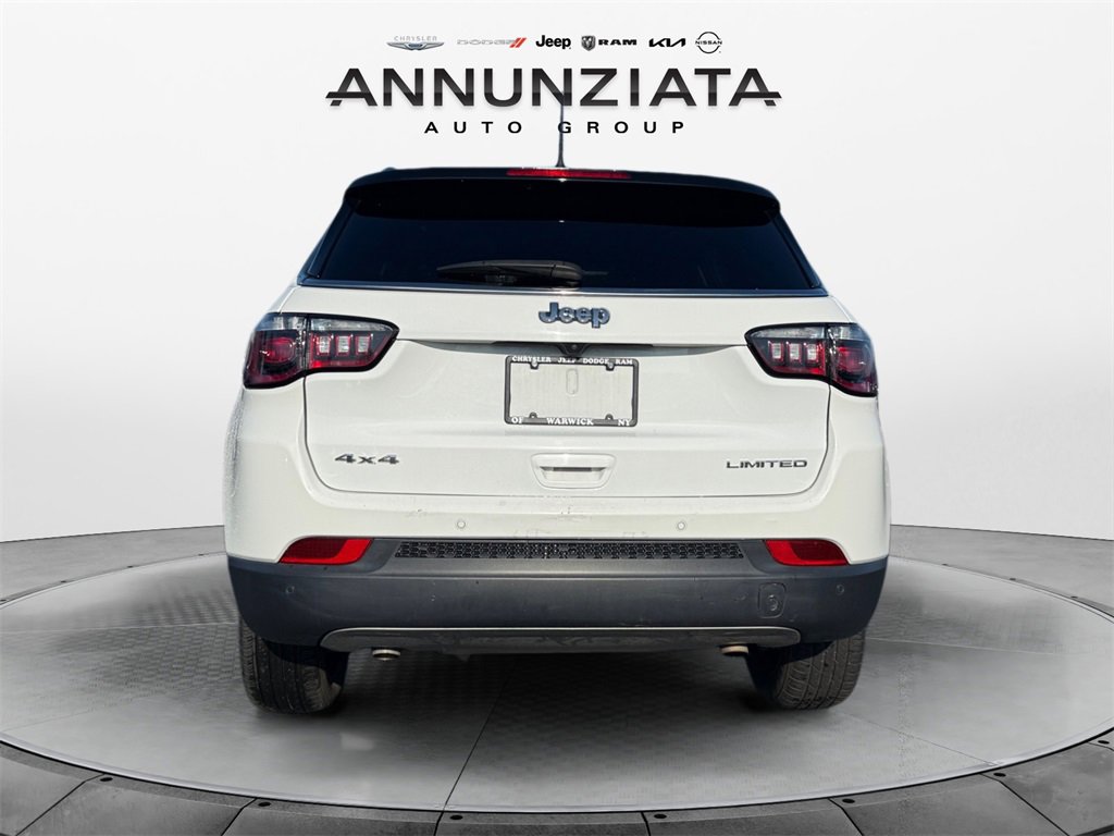 Certified 2024 Jeep Compass Limited image 4