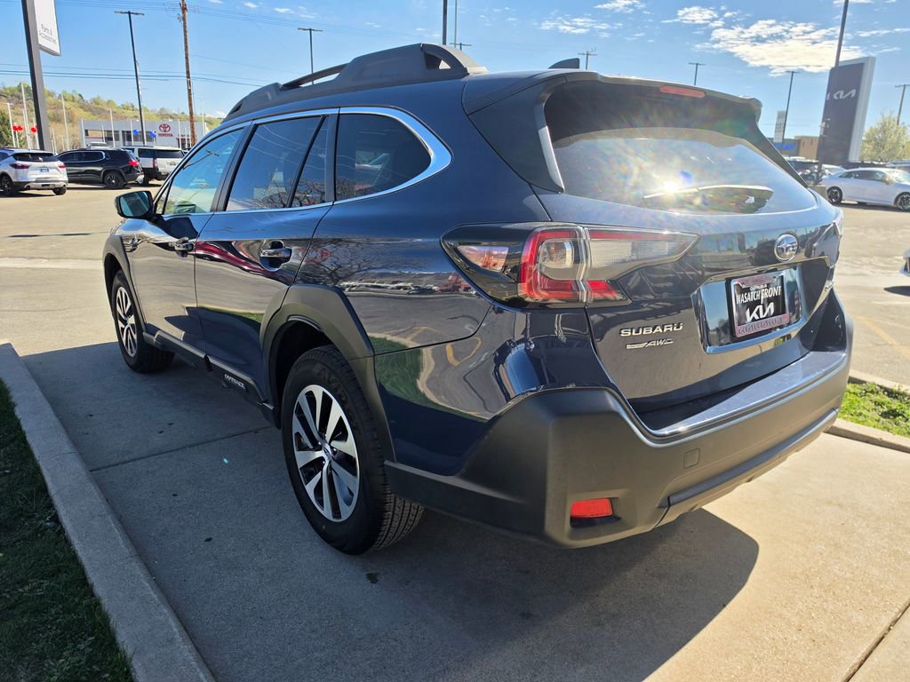 Used 2025 Subaru Outback Premium image 7