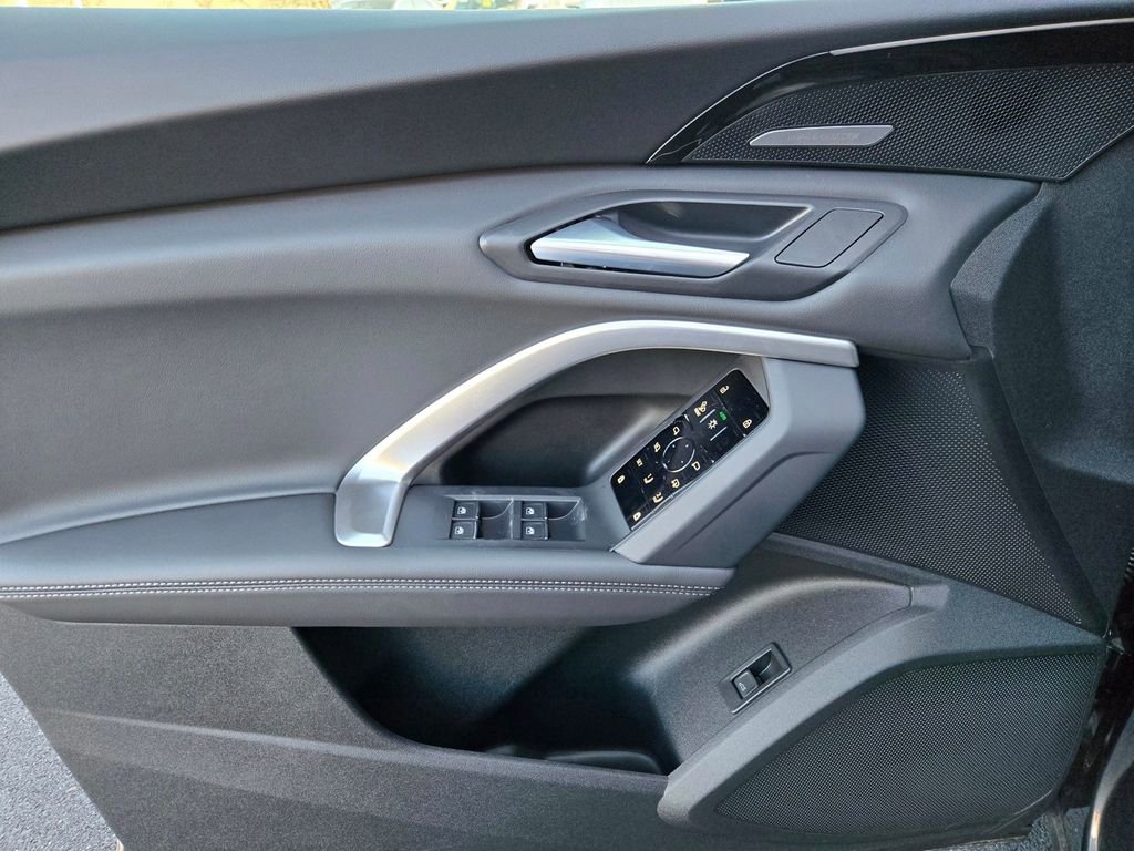 New 2025 Audi Q5 Premium Plus AWD/4WD image 17