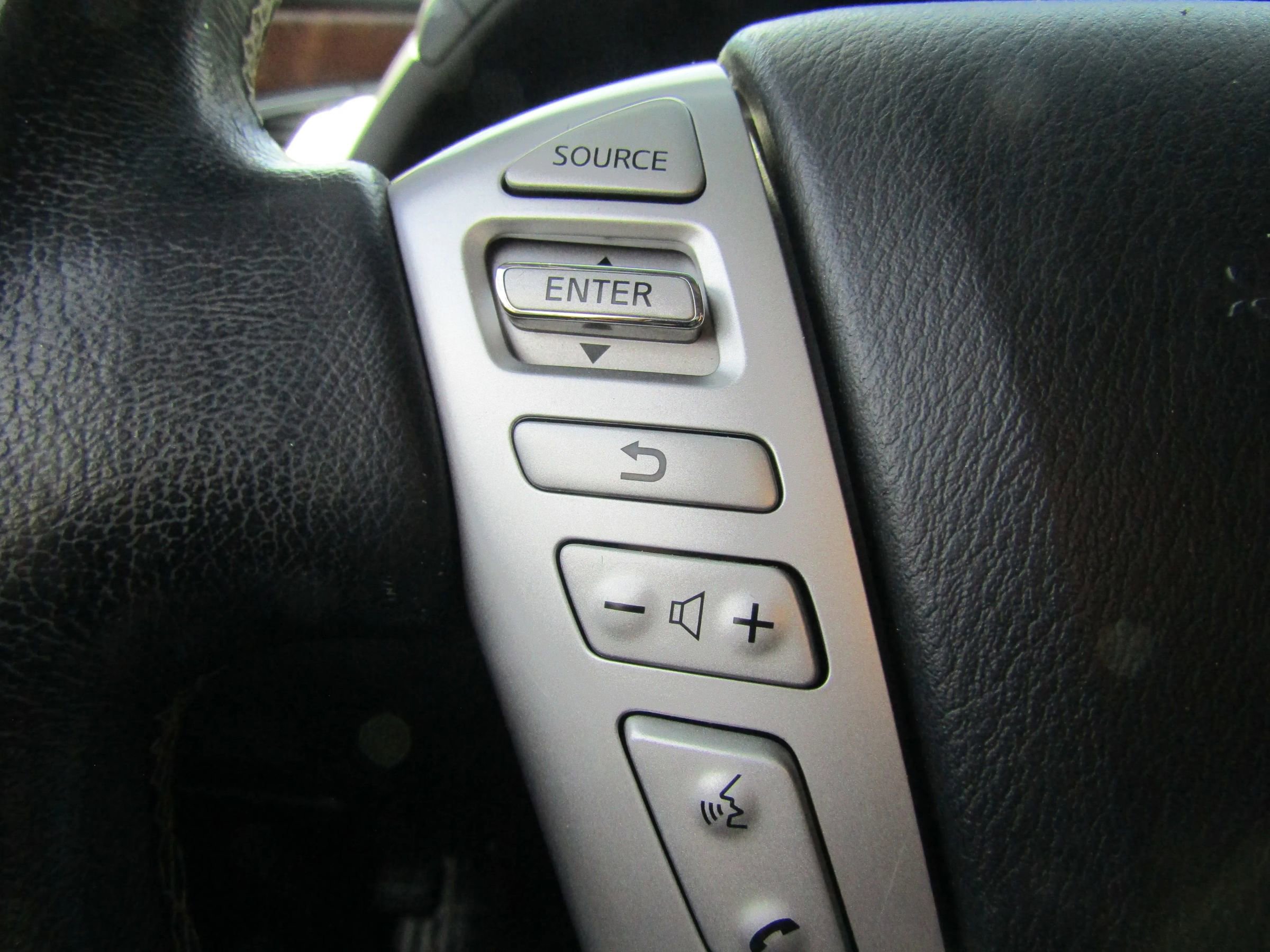 Used 2019 INFINITI QX80 Luxe image 29