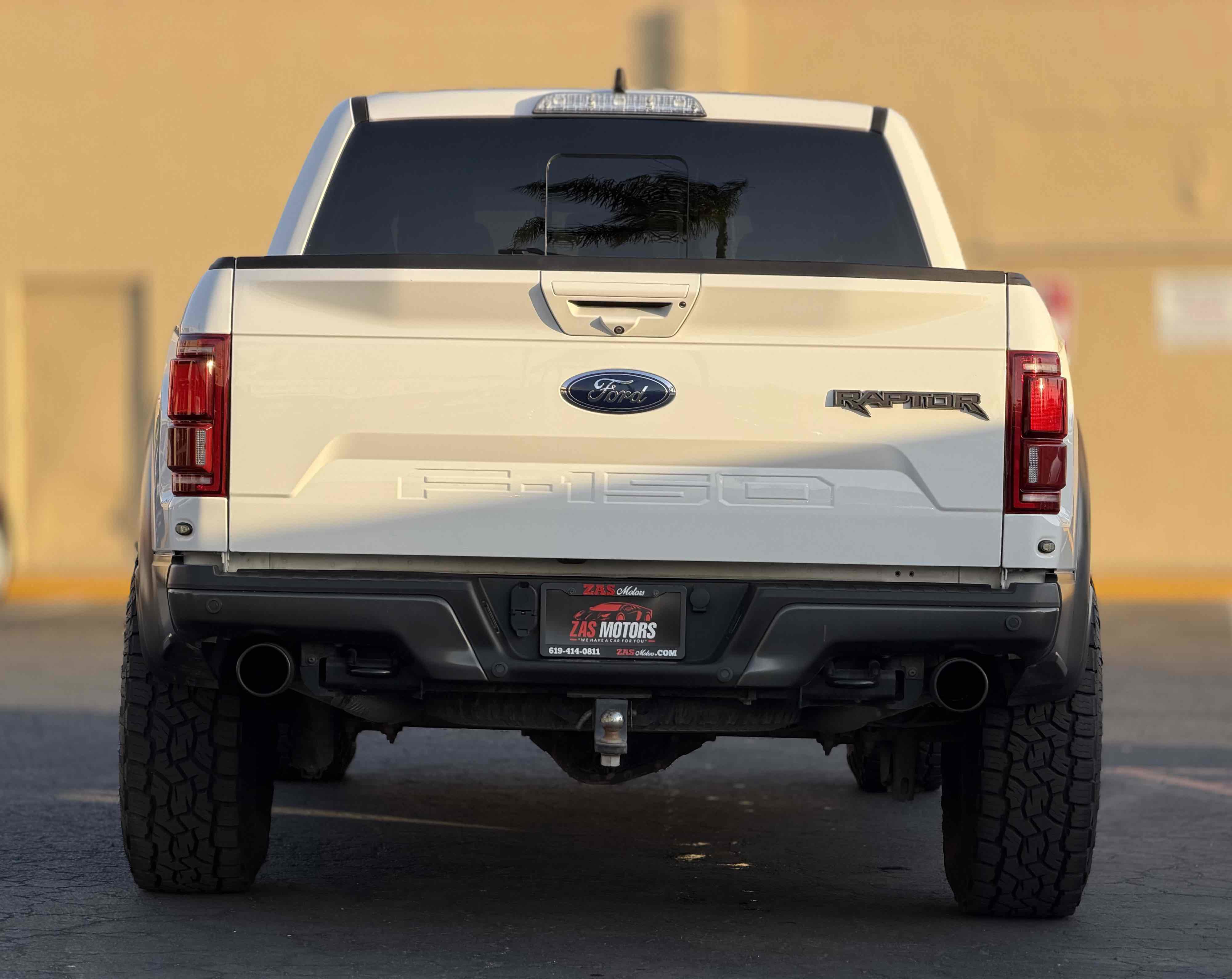 Used 2019 Ford F150 Raptor w/ Equipment Group 802A Luxury AWD/4WD image 8